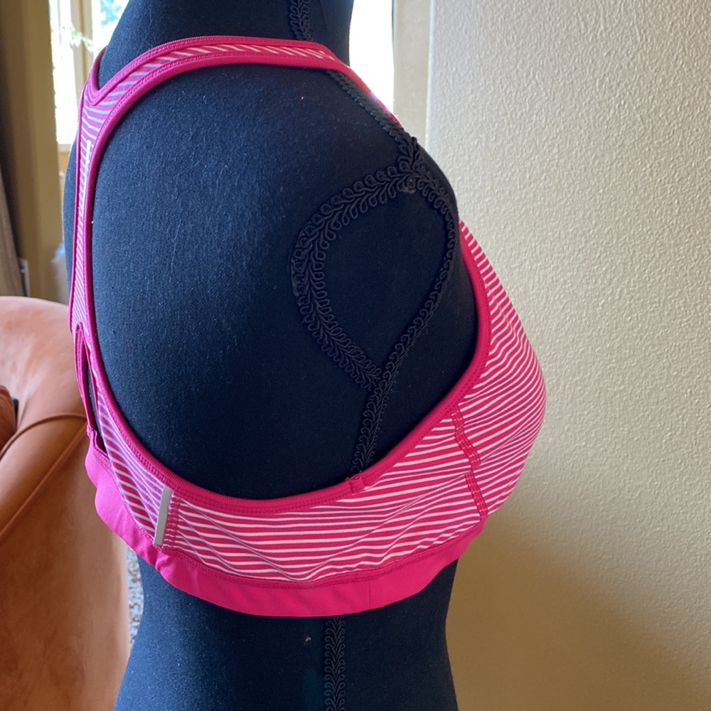 Zella pink and white large sports bra never worn